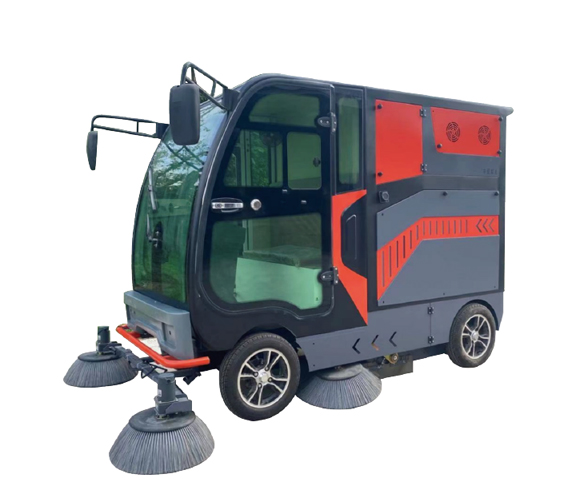 M-2400 four-wheel sweeper